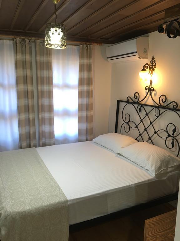 Tirilye Evi Otel Zeytinbagi Exterior foto